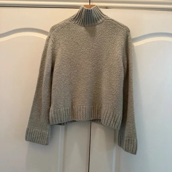 H&M Mint Green Turtleneck Sweater - Picture 5 of 10